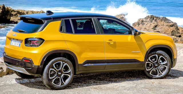 Jeep Avenger electric SUV unveiled during 4xe Day 2022